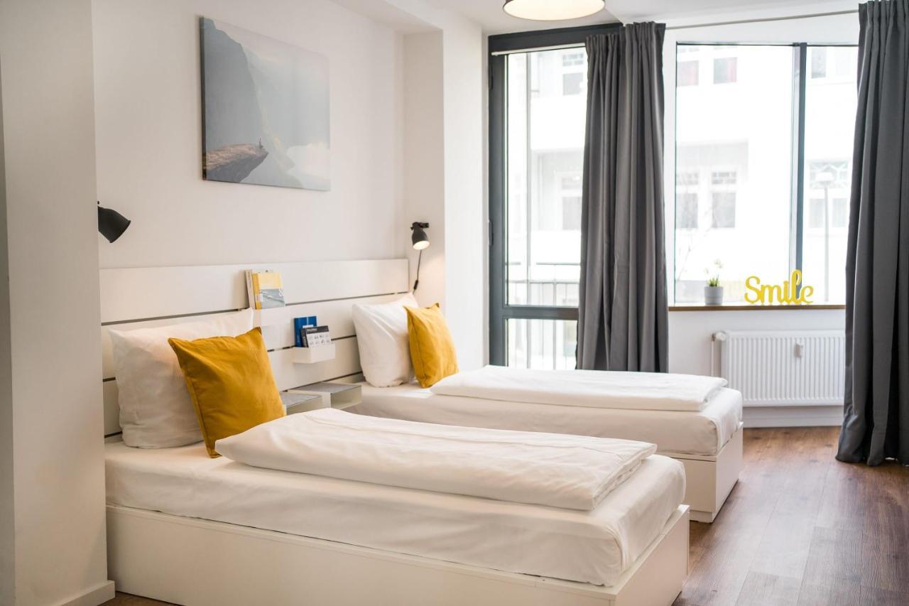Fantastic 2 Bedroom Apartment Берлин Екстериор снимка