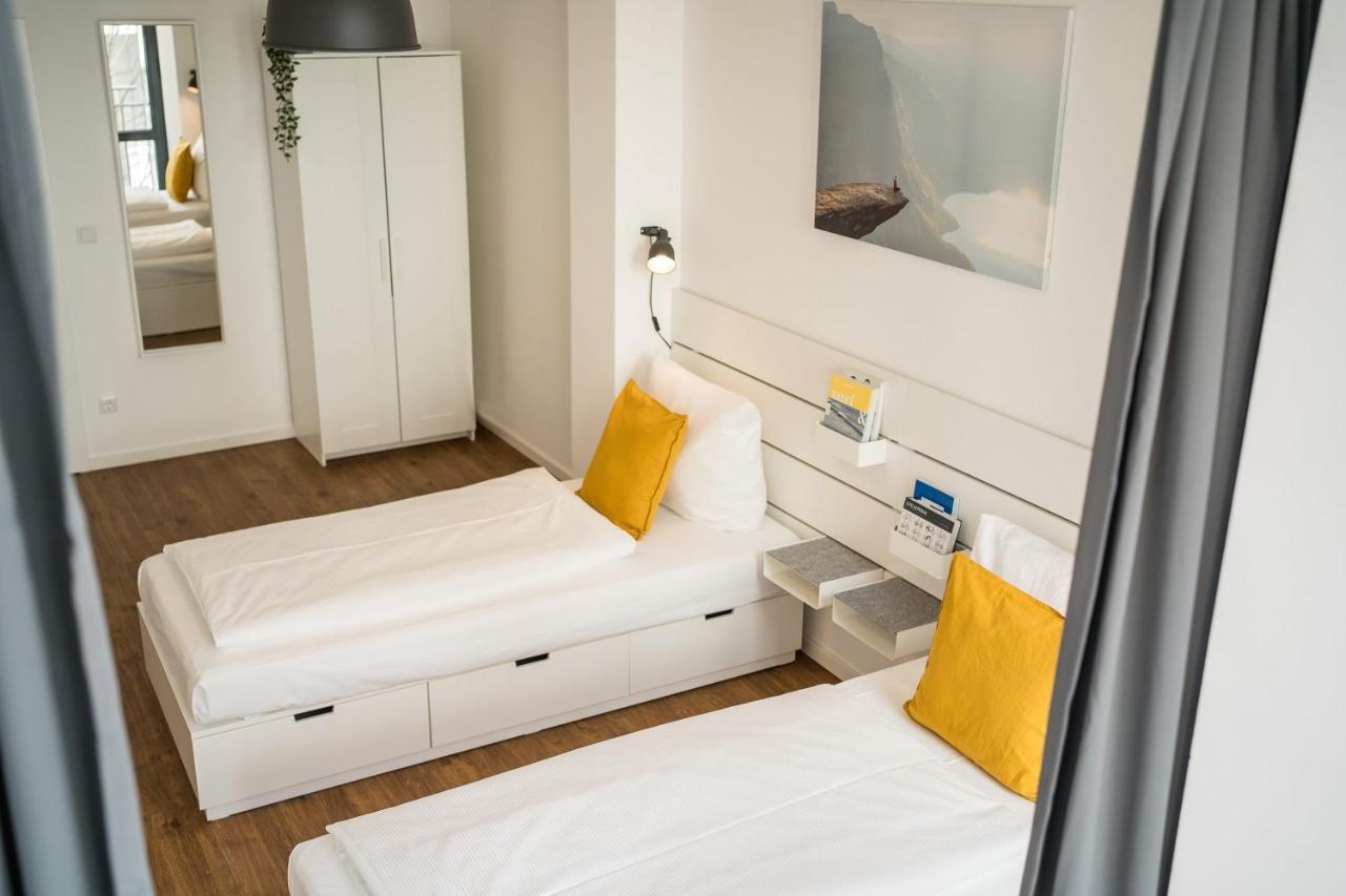 Fantastic 2 Bedroom Apartment Берлин Екстериор снимка