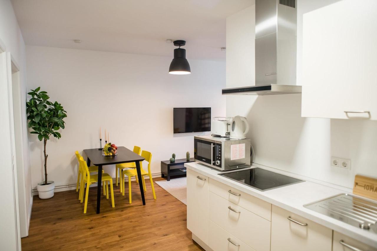 Fantastic 2 Bedroom Apartment Берлин Екстериор снимка