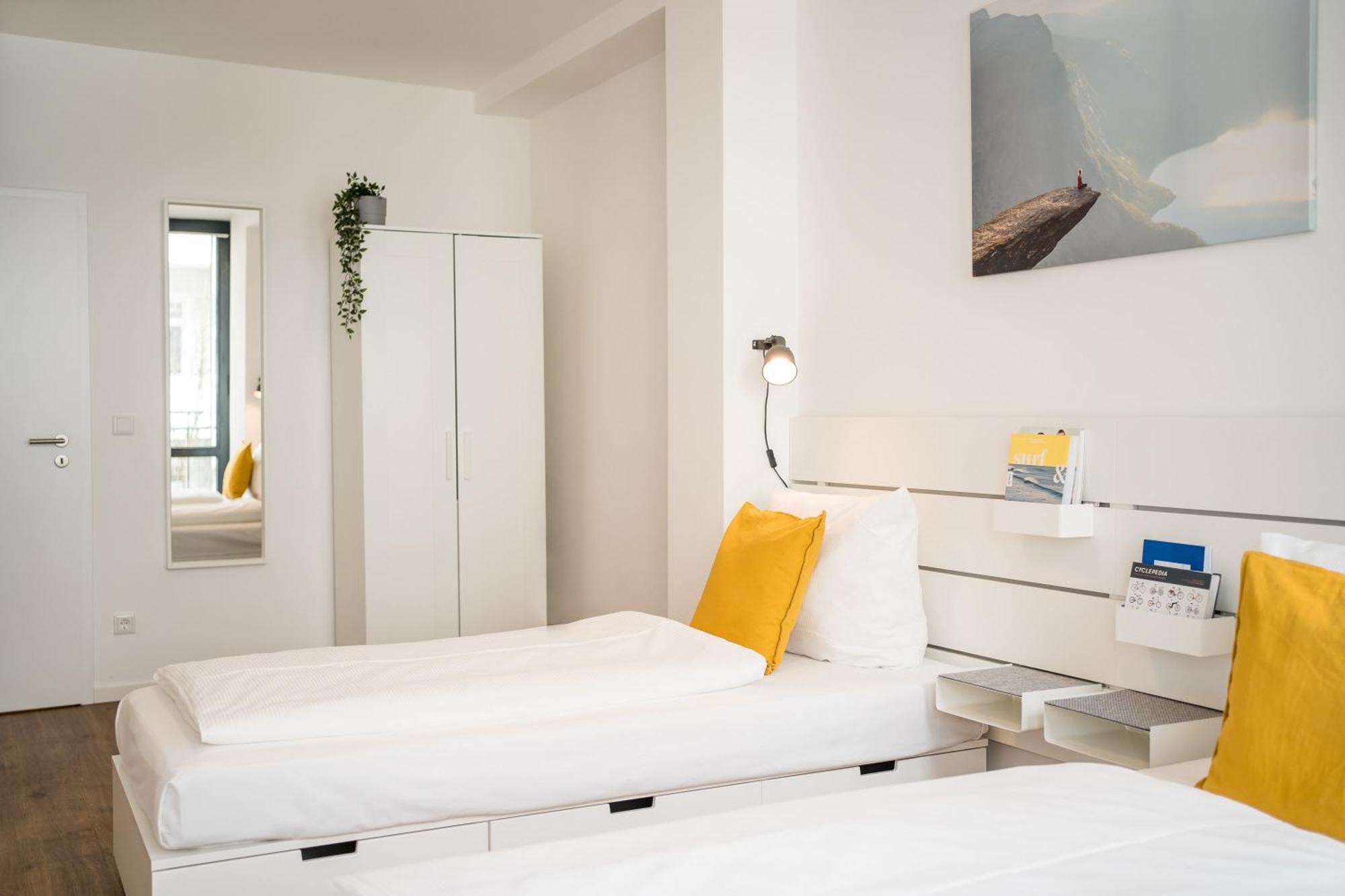 Fantastic 2 Bedroom Apartment Берлин Екстериор снимка